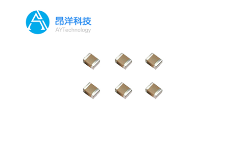 达方贴片电容0402,3.3nF ±10% 50V